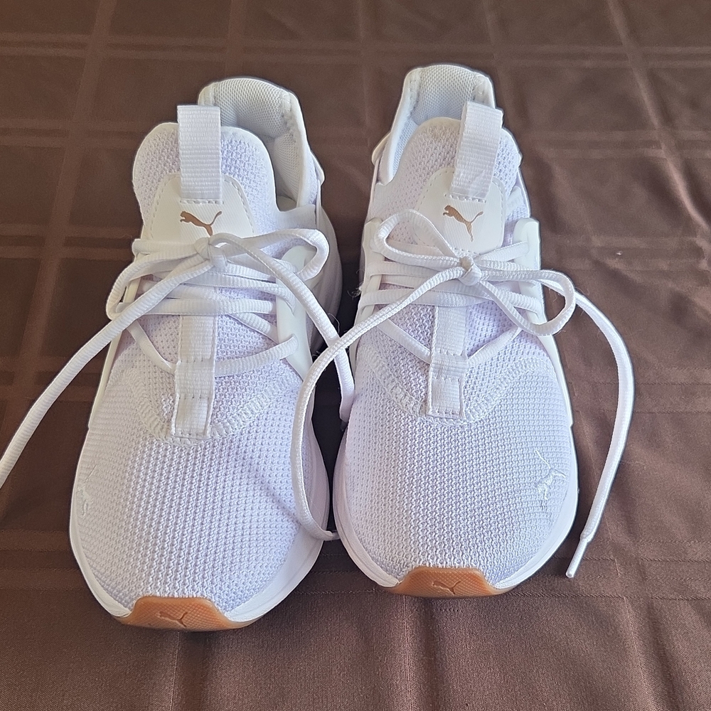 Puma Womans White Sneakers with Tan Accent